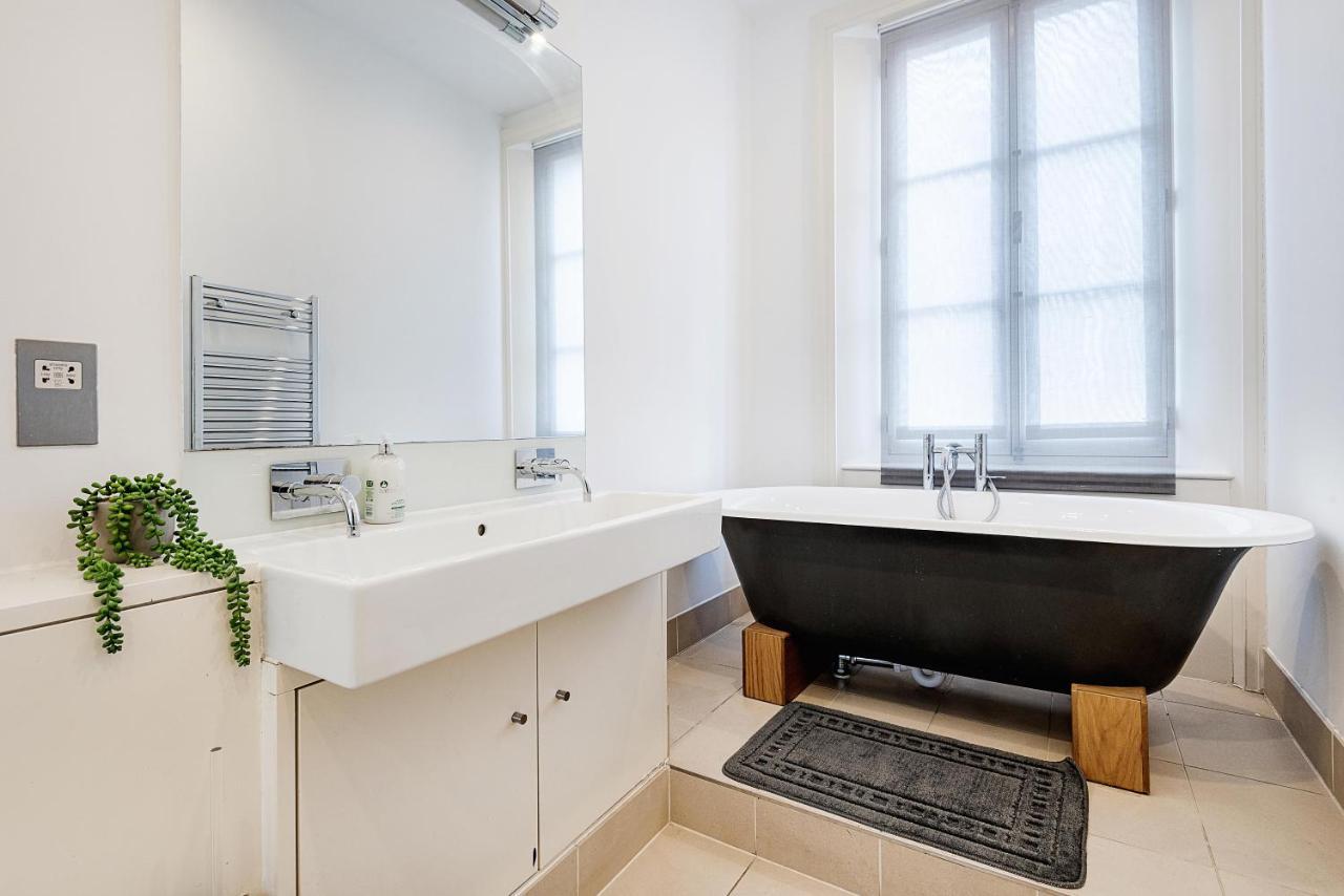 Modern Mayfair Apartment Londres Extérieur photo